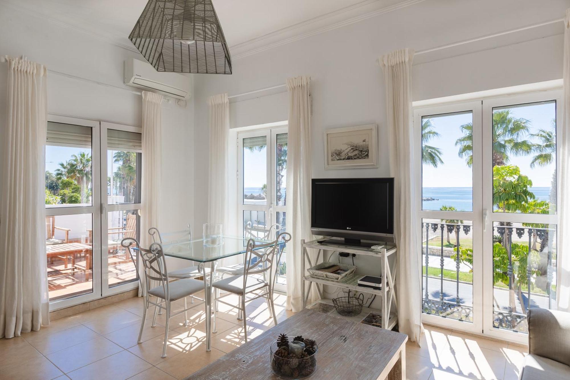 Apartamento Con Encanto En Primera Linea De Playa 말라가 외부 사진